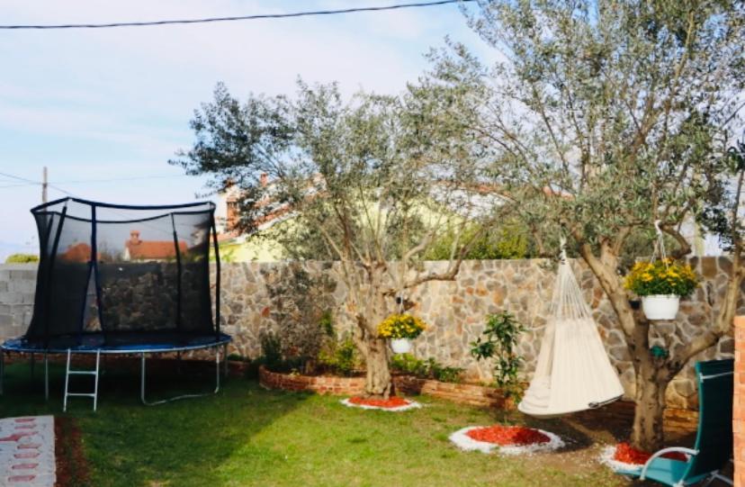 Iva Apartman Sa Bazenom Donji Zemunik Εξωτερικό φωτογραφία