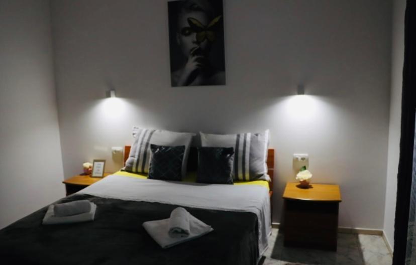 Iva Apartman Sa Bazenom Donji Zemunik Εξωτερικό φωτογραφία