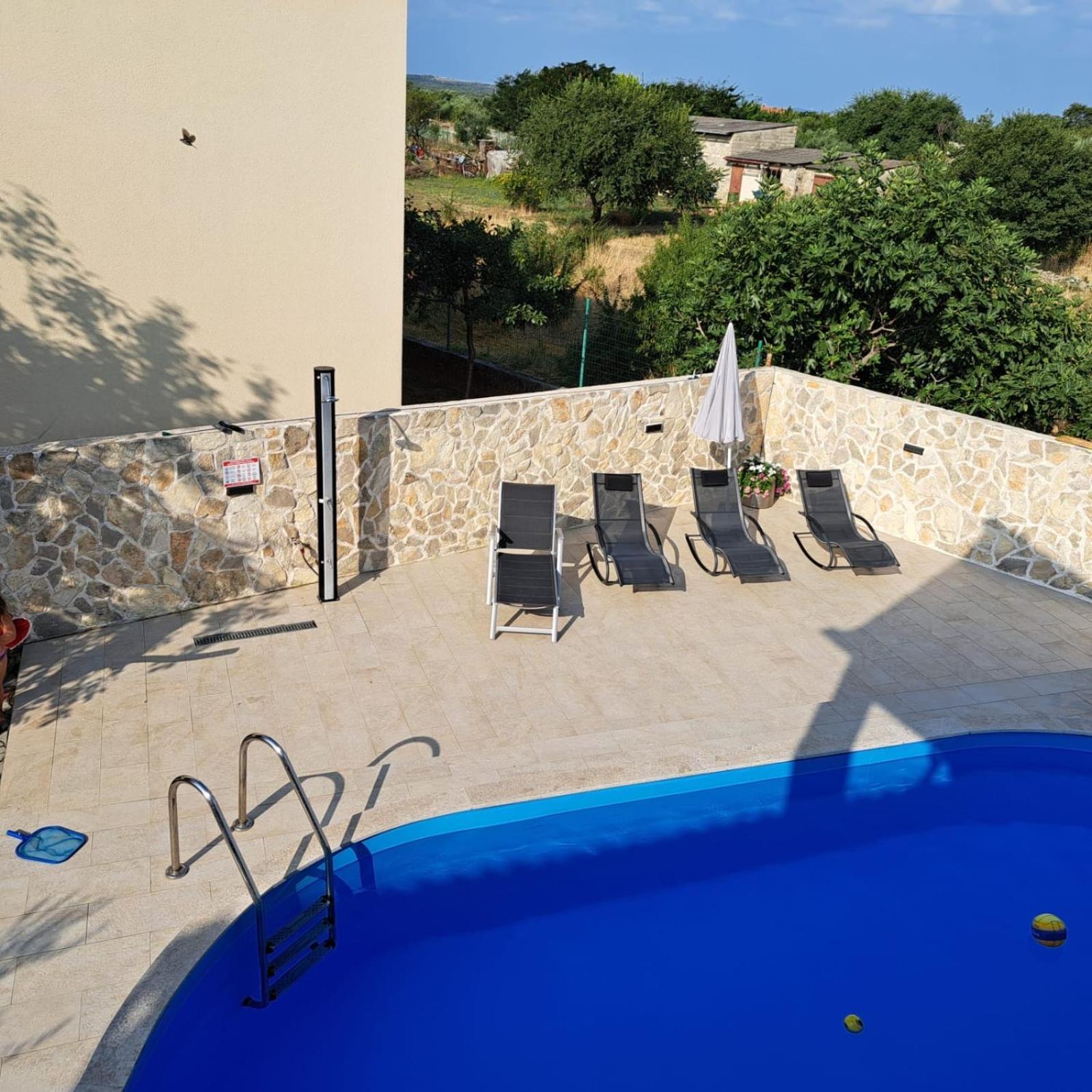 Iva Apartman Sa Bazenom Donji Zemunik Εξωτερικό φωτογραφία